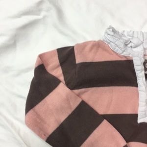 Nest, sweater. Brown and pink, 4T